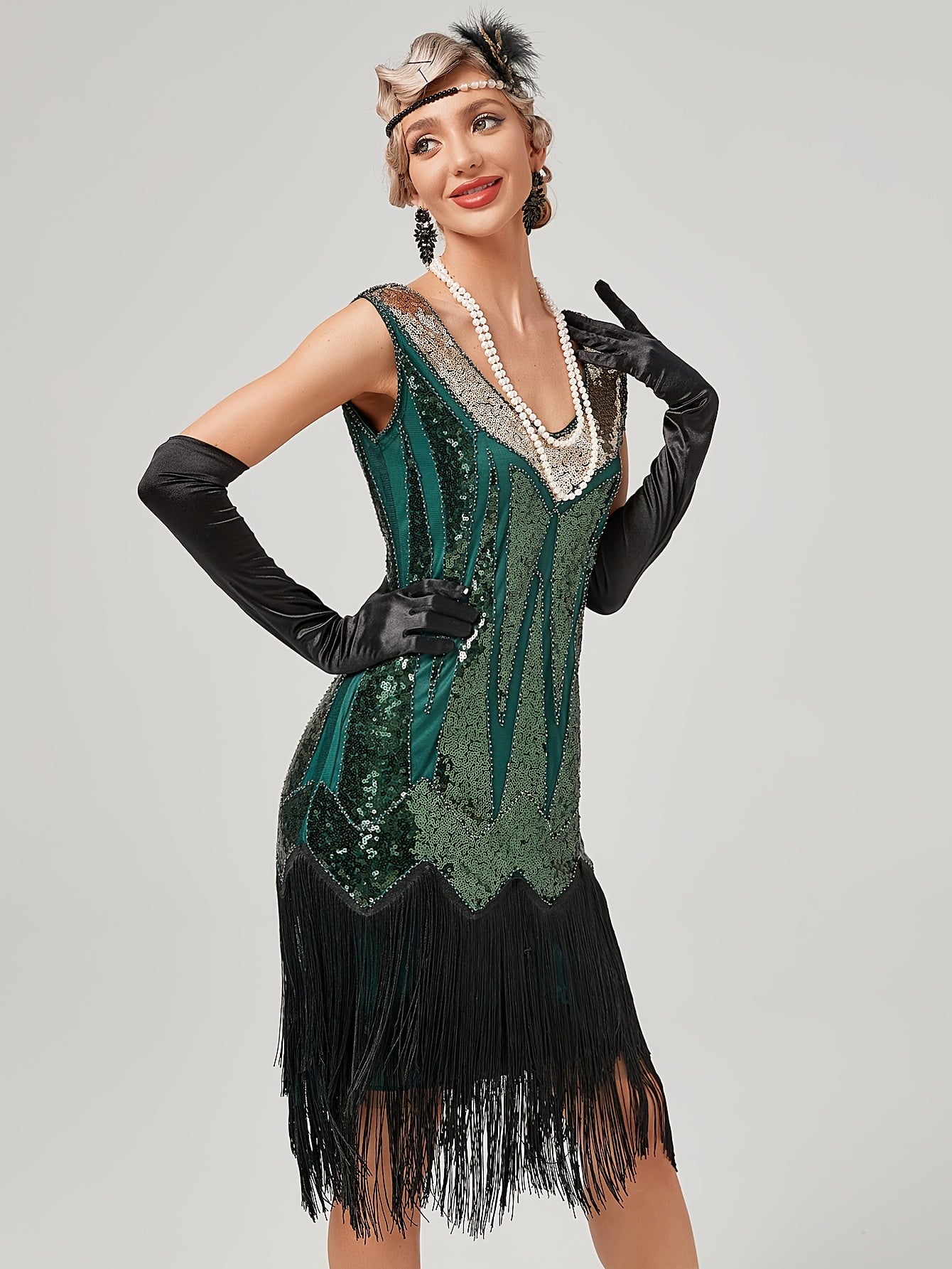 Vintage Glamour Evening Gown - Sequined V-Neck Formal Party Dress, All-Season Polyester Fabric Shimmy Dress
