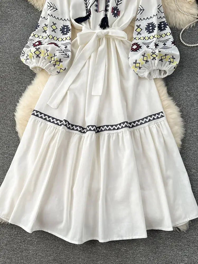 Women Bohemian Vacation Dress Travel Wear Sweet Western-style Embroidery Loose Waist Large Hem Midi Length Vestidos