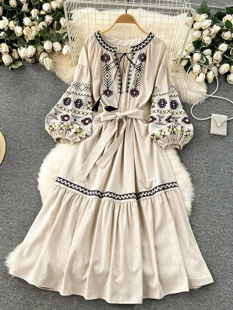 Women Bohemian Vacation Dress Travel Wear Sweet Western-style Embroidery Loose Waist Large Hem Midi Length Vestidos