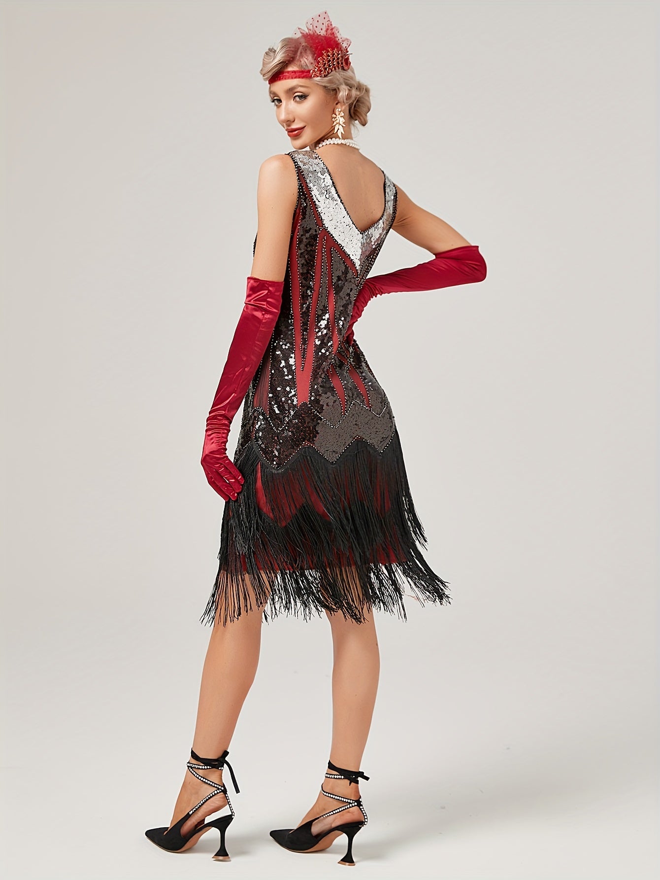 Vintage Glamour Evening Gown - Sequined V-Neck Formal Party Dress, All-Season Polyester Fabric Shimmy Dress